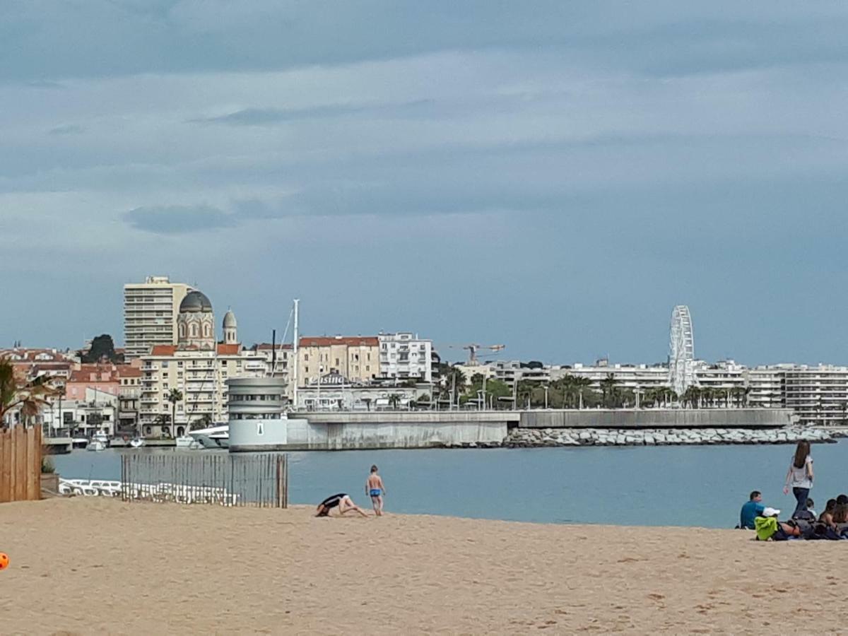 Duplex, Vue Panoramique Sur La Mediterranee, Piscine, Garage Сен-Рафаель Екстер'єр фото
